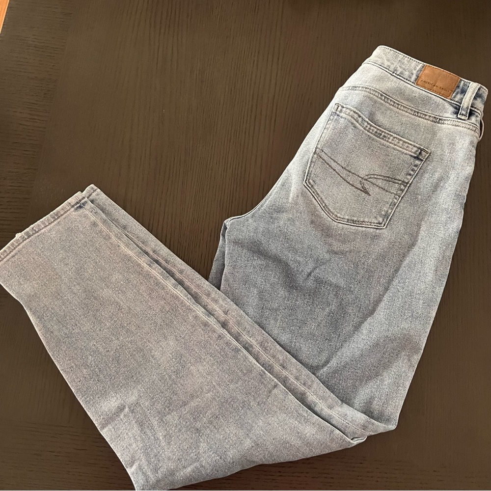 American Eagle Mom Jeans